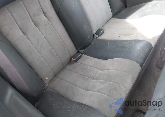 1C3EL55R04N218485: 43921522