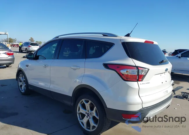 1FMCU0J96JUC05634: 43921533