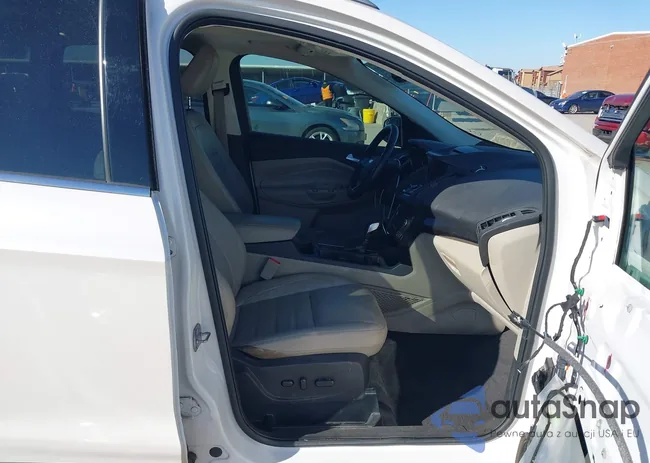 1FMCU0J96JUC05634: 43921533