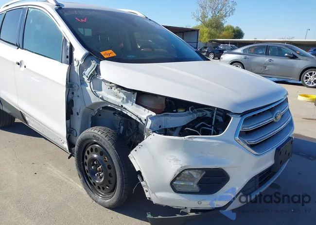 1FMCU0J96JUC05634: 43921533