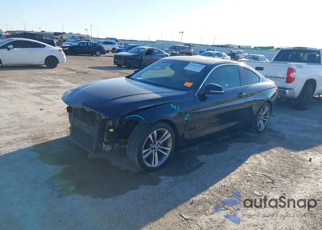 WBA4W3C5XKAF93484: 43921585