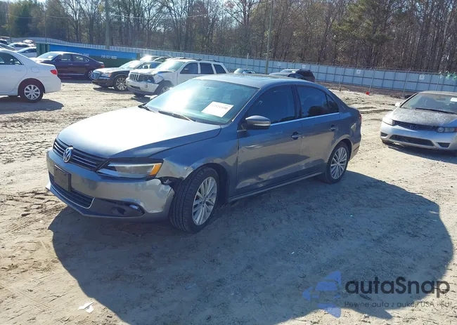 3VWLL7AJ8EM391596: 43921590