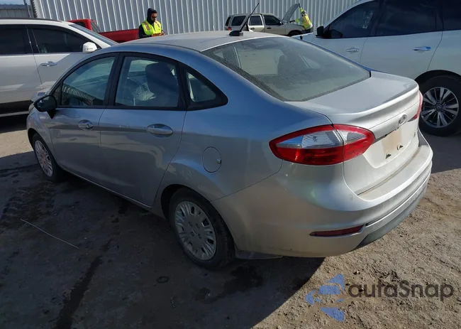 3FADP4AJXFM121058: 43922965