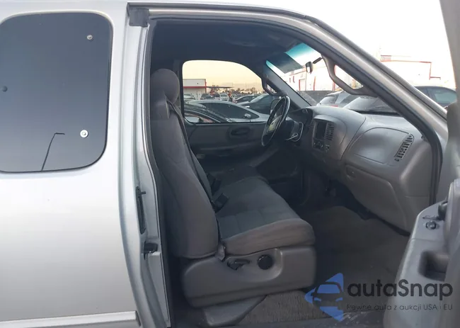 1FTRX17252NA17611: 43923053