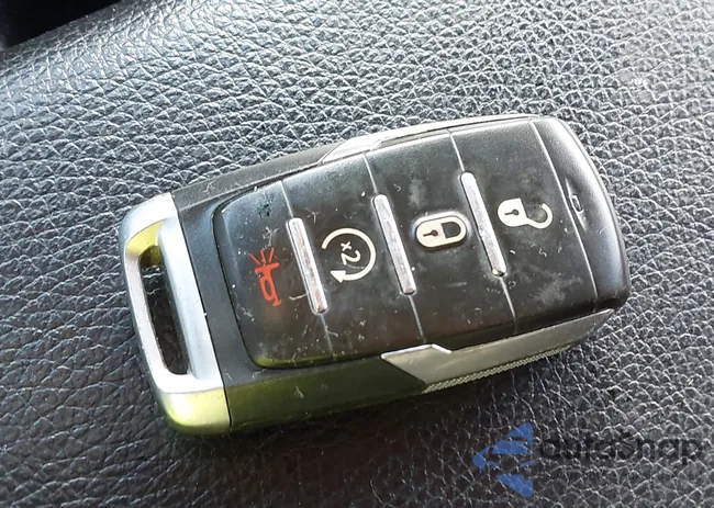 1C6SRFMTXMN662903: 43923061