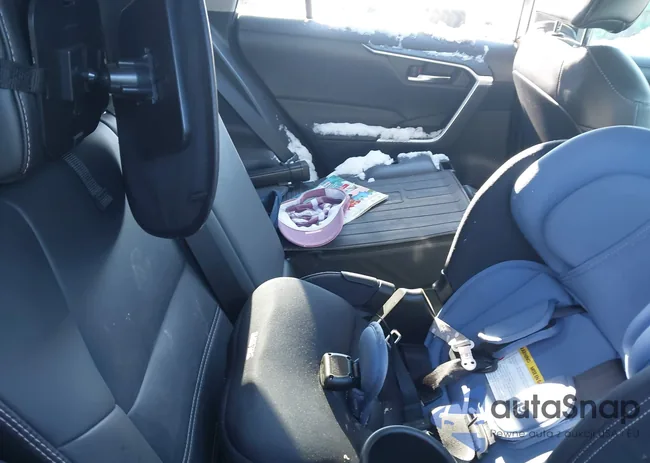 2T3A1RFV9MW158069: 43923112