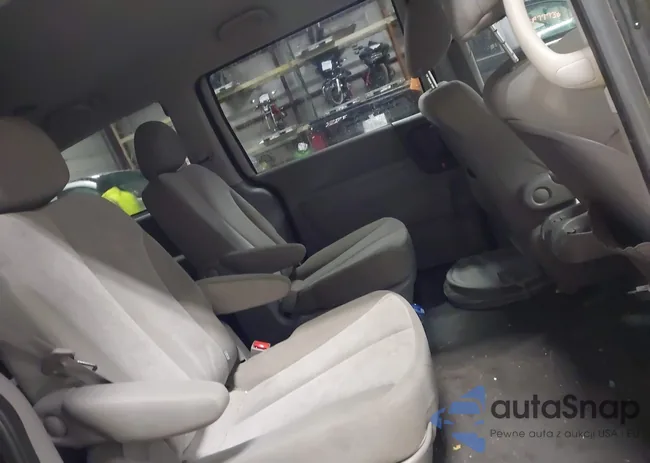 KNDMG4C79C6441849: 43923116