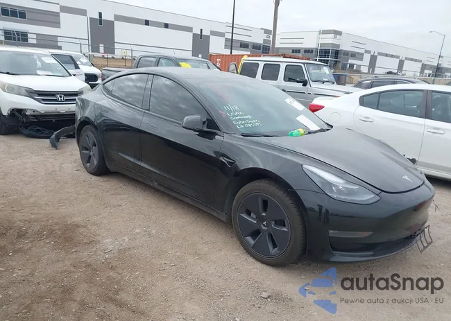 5YJ3E1EB0NF285595: 43923248