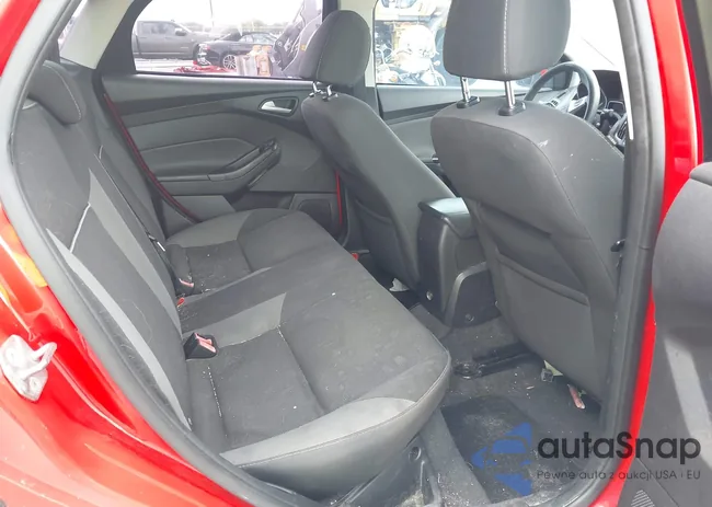 1FADP3F21EL157376: 43923347