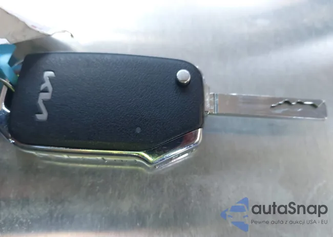 3KPF24AD2RE840167: 43922397