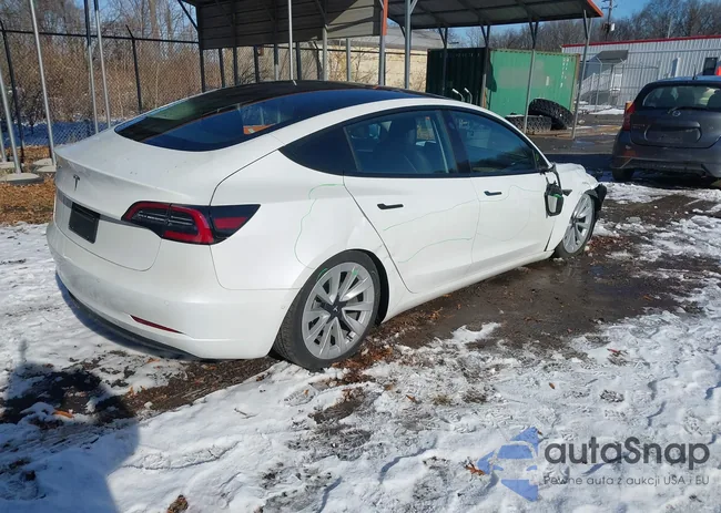 5YJ3E1EAXMF060011: 43923793