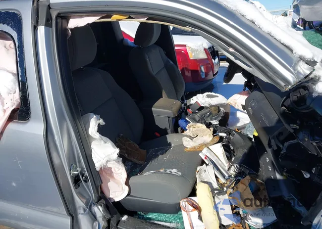 3TYSZ5AN4MT008194: 43923800