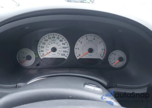 2C4GP54L45R602070: 43923812