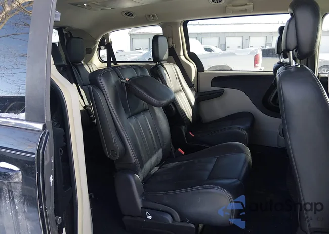 2C4RC1BG5GR290900: 43923866