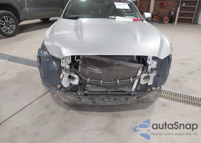 1FATP8UH3H5273123: 43923878