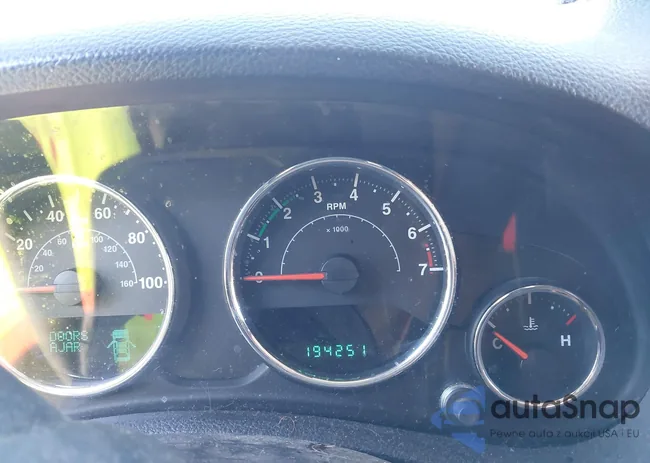 1C4HJWDG0DL564665: 43923891