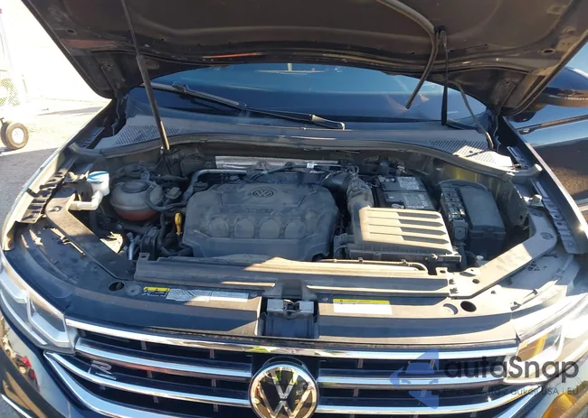 3VV4B7AX3NM031328: 43923916