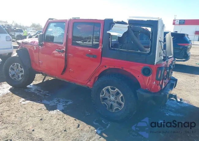 1C4BJWFG8FL612015: 43923956