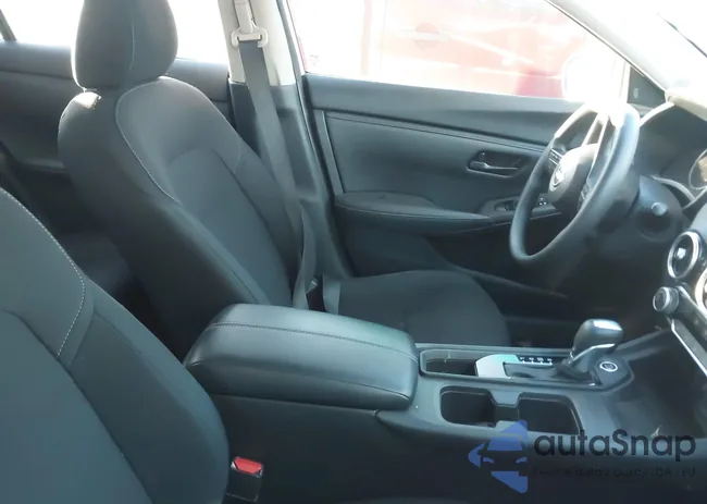 3N1AB8BV4RY246111: 43924096