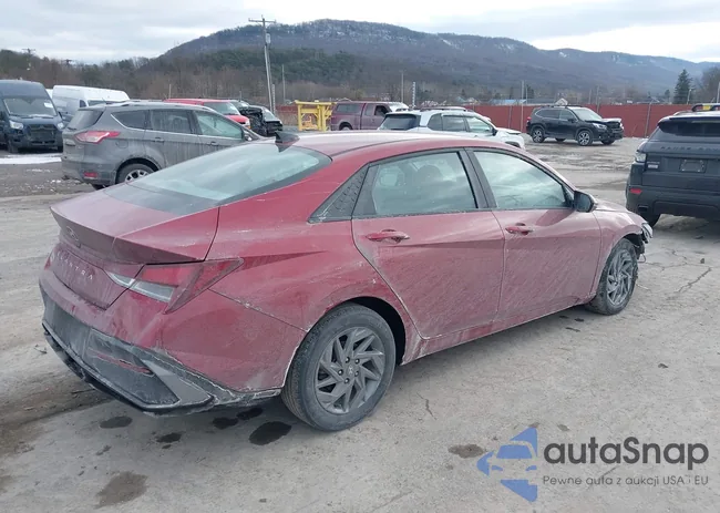 KMHLM4DG0RU638363: 43924184