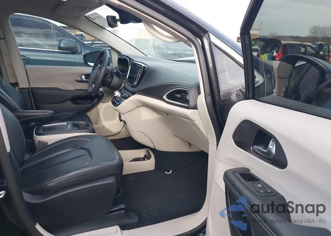 2C4RC1BG1RR100514: 43923471