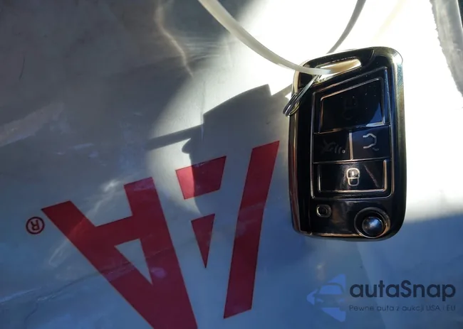 3VV3B7AX3LM061826: 43923506