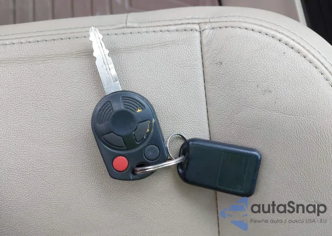 1FMCU9EG3BKB00141: 43923576