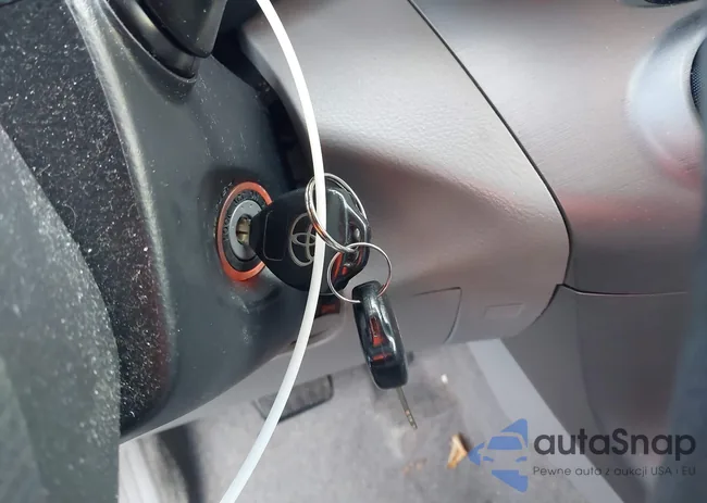 JTMBD33V286084580: 43923658