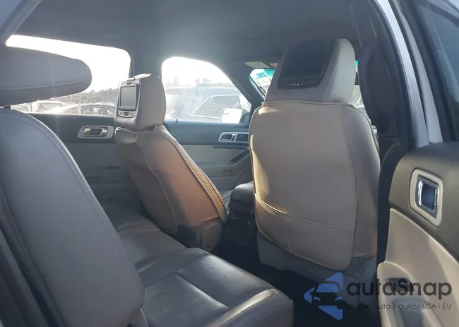 1FMHK8D86BGA56428: 43923666