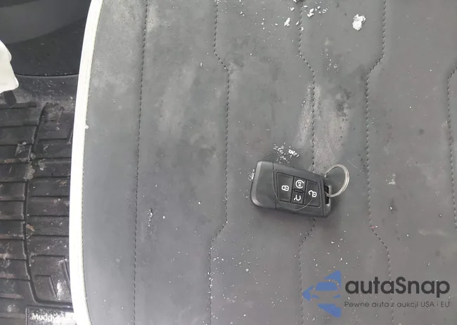 3VVVC7B20SM060141: 43923689