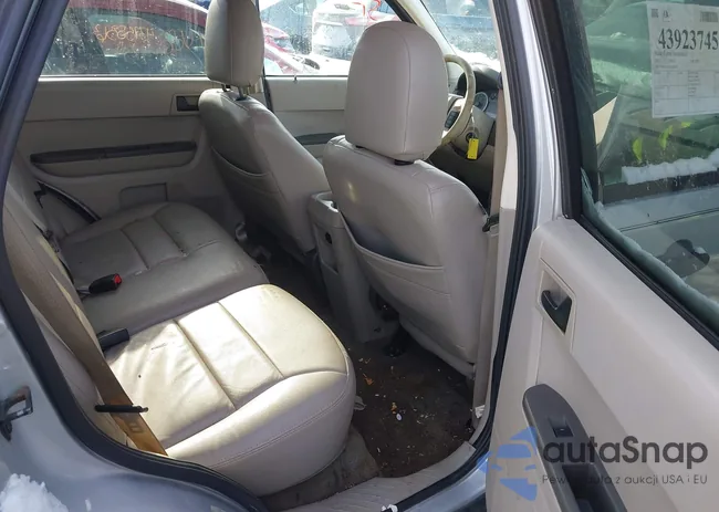 1FMCU9D72BKB04053: 43923745