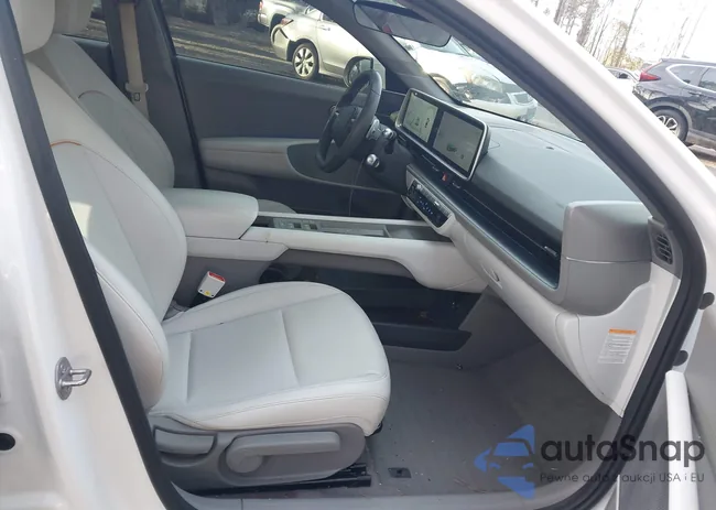 KMHM34AC1PA020086: 43924825