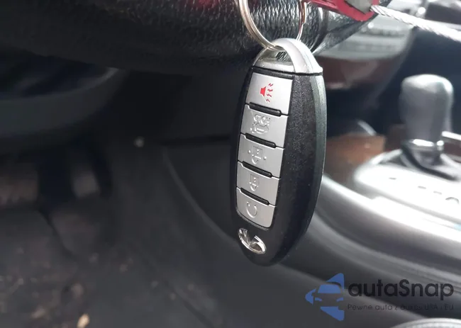 5N1AL0MM2EC504141: 43924907