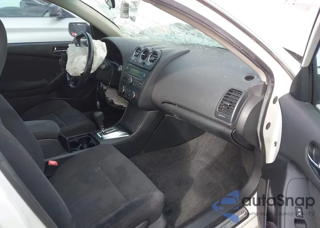 1N4AL2AP6CC153297: 43925077