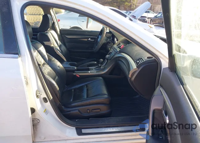 19UUA8F52EA007115: 43925167