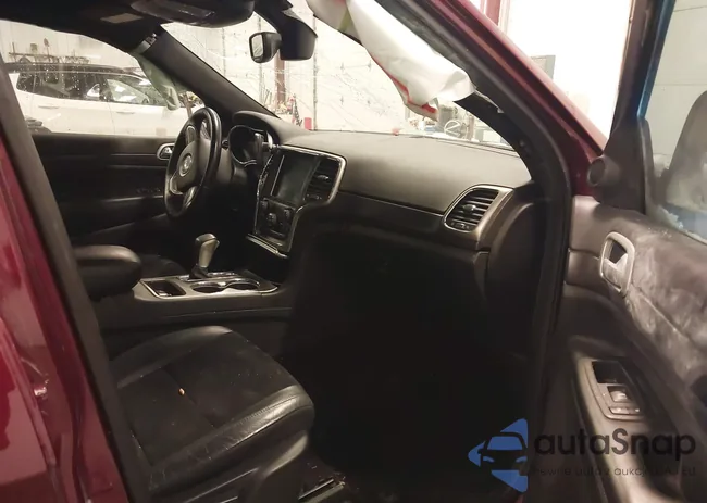 1C4RJFAG4JC152642: 43925169