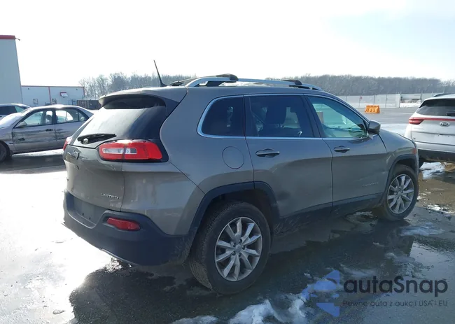 1C4PJMDB6GW300714: 43925325