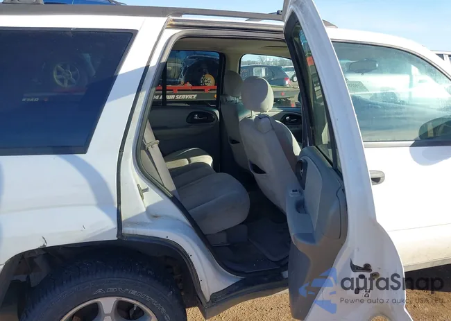 1GNDT13S272214327: 43925338