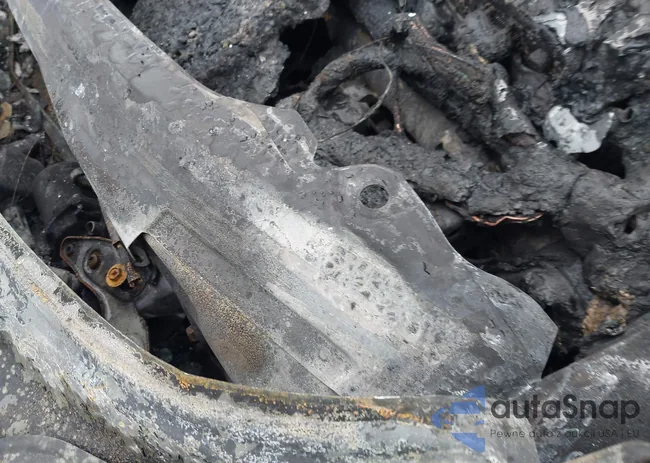 JN8AF5MV9BT026320: 43925347