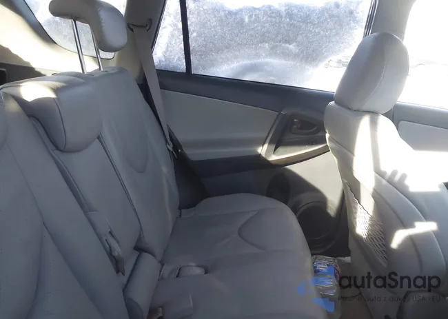 JTMDF4DV7AD039093: 43925364