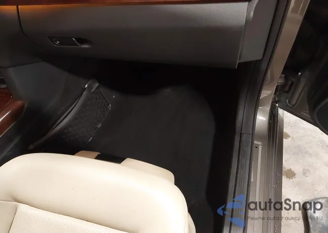 WDDHF8JB2DA738999: 43924441