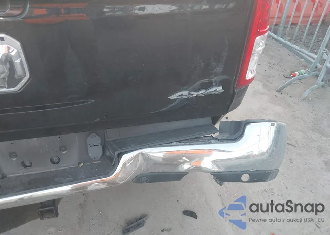 1C6SRFFT4NN256260: 43924457