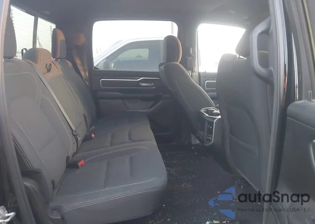 1C6SRFFT4NN256260: 43924457