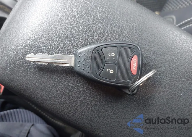 1C4NJDBB5GD598520: 43924525