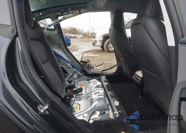 5YJ3E1EA0SF976399: 43924561