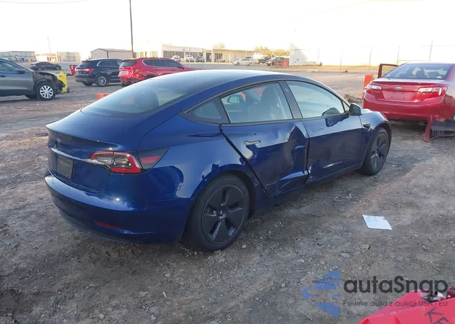 5YJ3E1EA8MF092097: 43924563