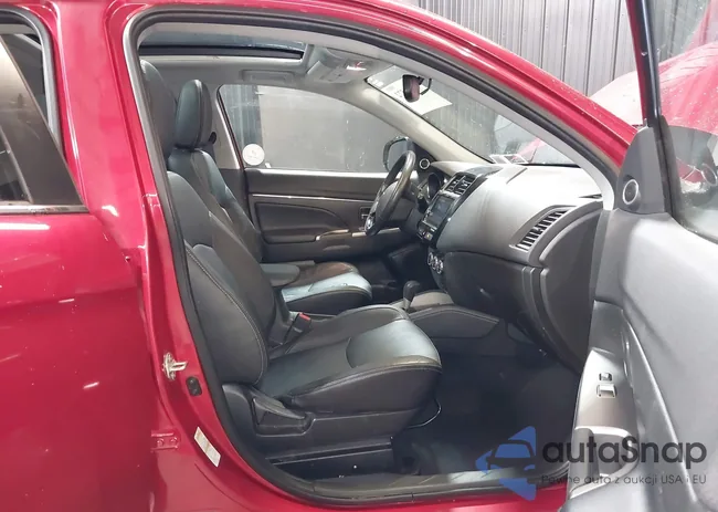 JA4AR4AW1JU021979: 43924572