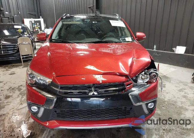 JA4AR4AW1JU021979: 43924572