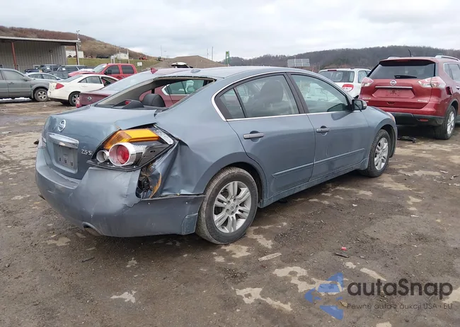 1N4AL2AP2BN426836: 43924574