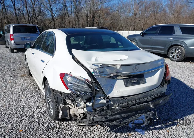 WDDZF4KB4JA442583: 43924579